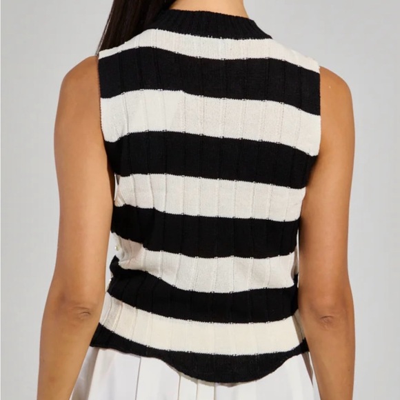 Gold and Black Sequin Top - Picture 7 of 11